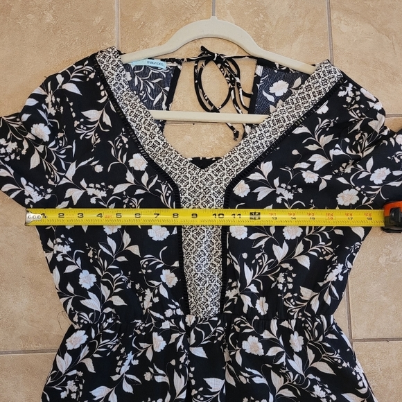 Maurices small boho bell sleeve midi dress v-neck floral tie back. - Picture 13 of 16